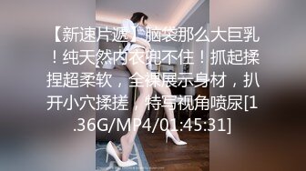 优雅气质尤物御姐女神 开档牛仔裤特别戳中XP，翘起蜜桃小屁股后入小穴，风情万种的优雅女神