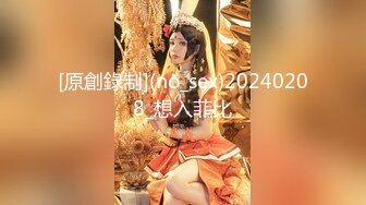 商场白色隔板全景后拍多位美女尿尿1 (1)