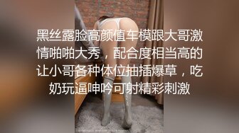 儿子放学回来在客厅复习功课，老婆刚洗完澡的身体太香了忍不住吃了起来，把老婆顶在门槛，硬死我了！