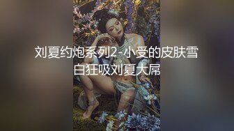 [MP4/ 1.74G] 三个骚逼姐妹花一起大秀直播，全程漏脸黑丝情趣穿着假鸡巴内裤你草我来我草她