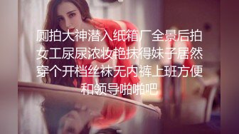 样貌可爱小美女，独自在家没事，露脸自慰直播赚钱小外快