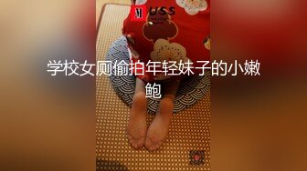 骚逼流着血也挡不住你发骚，跟小哥在家玩弄，口交足交大鸡巴，让小哥揉奶玩逼