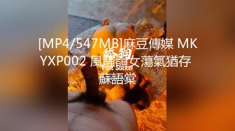 年轻小美眉在卫生间吃鸡深喉 鸡吧太大 貌似还不是很熟练 给美眉呛到了 小贫乳 很听话